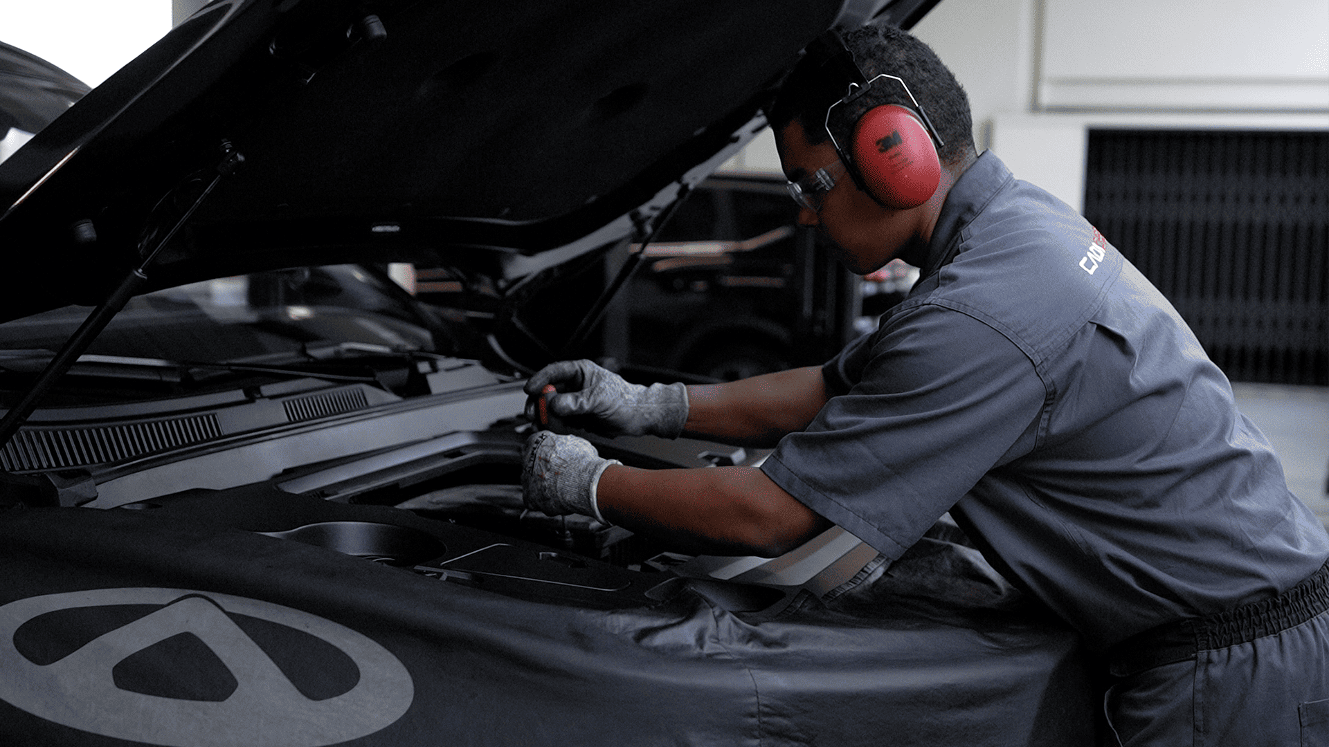 Troca de Óleo e Manutenção: Valorize seu Carro com a CAOA