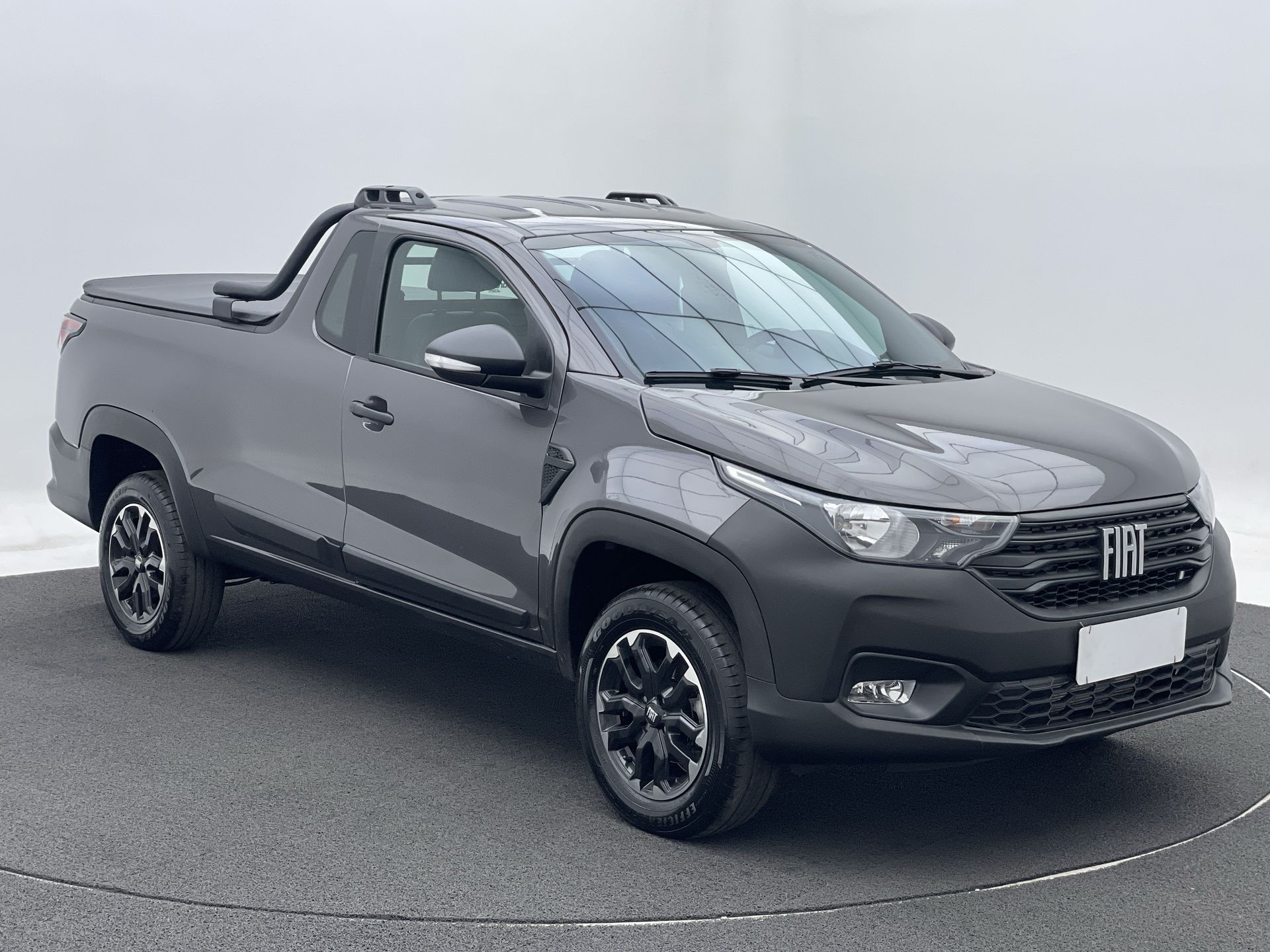 Strada Freedom 1.3 Flex 8V  CS Plus