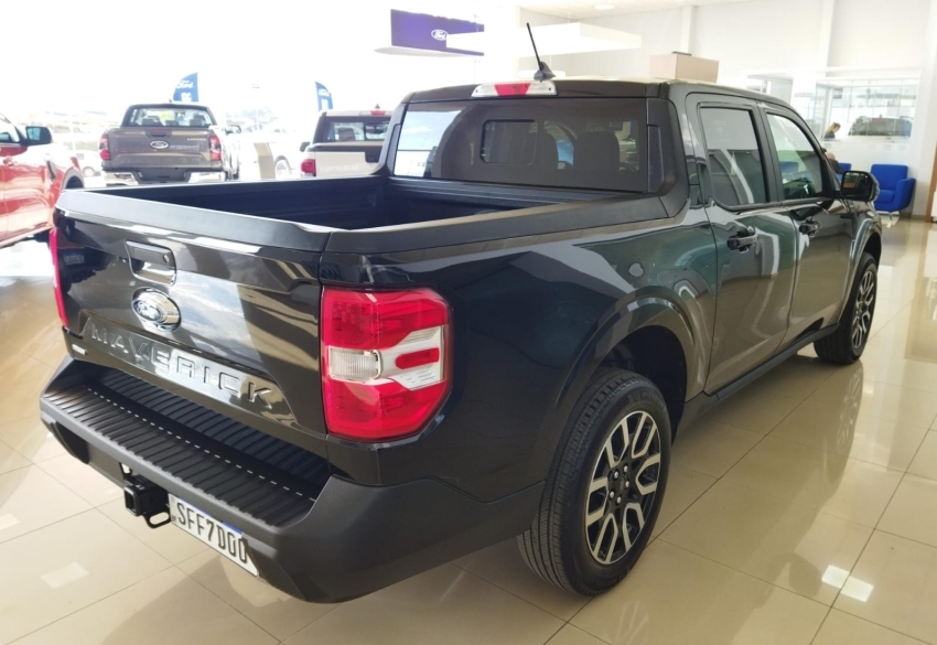 Ford-MAVERICK-2.5 HYBRID LARIAT e-CVT