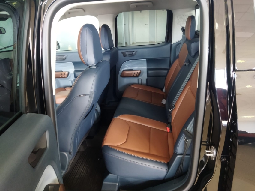 Ford-MAVERICK-2.5 HYBRID LARIAT e-CVT