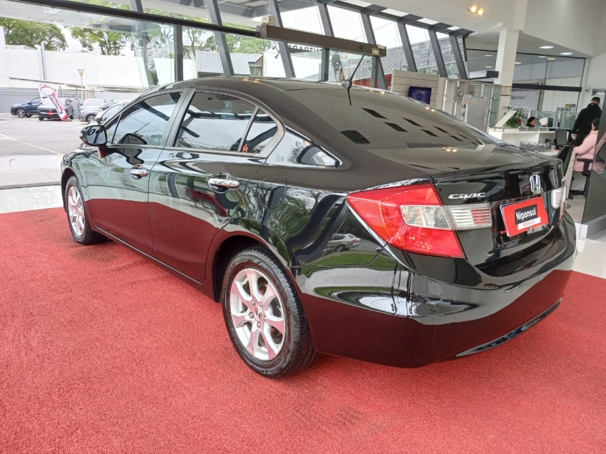 Honda CIVIC - 1.8 EXS 16V FLEX 4P AUTOMÁTICO