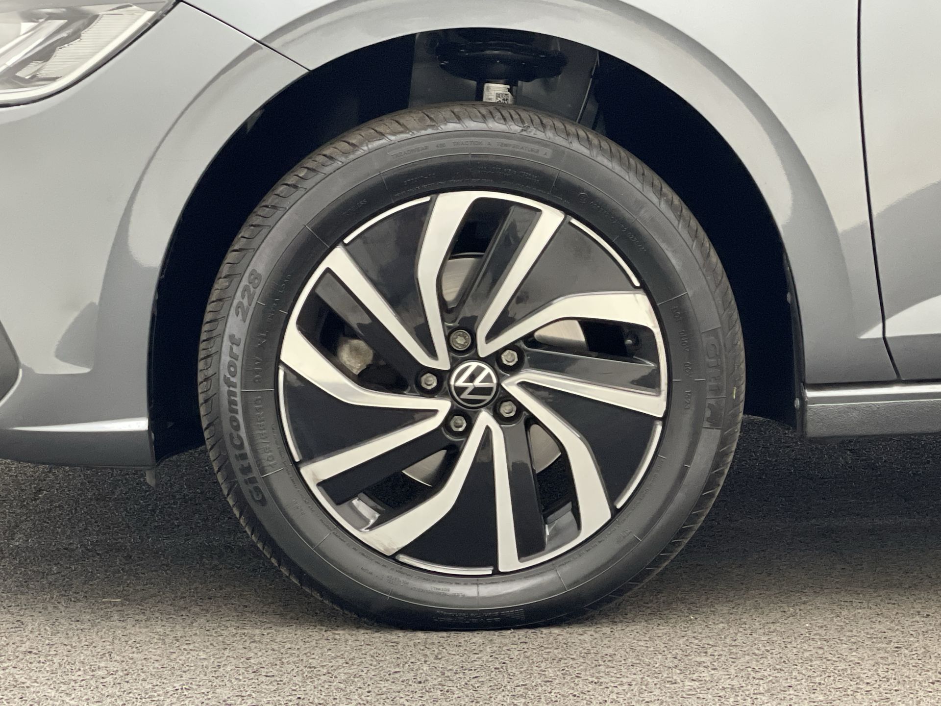 VW - Volkswagen-Polo-Polo Highline TSI 1.0 Flex 12V Aut.