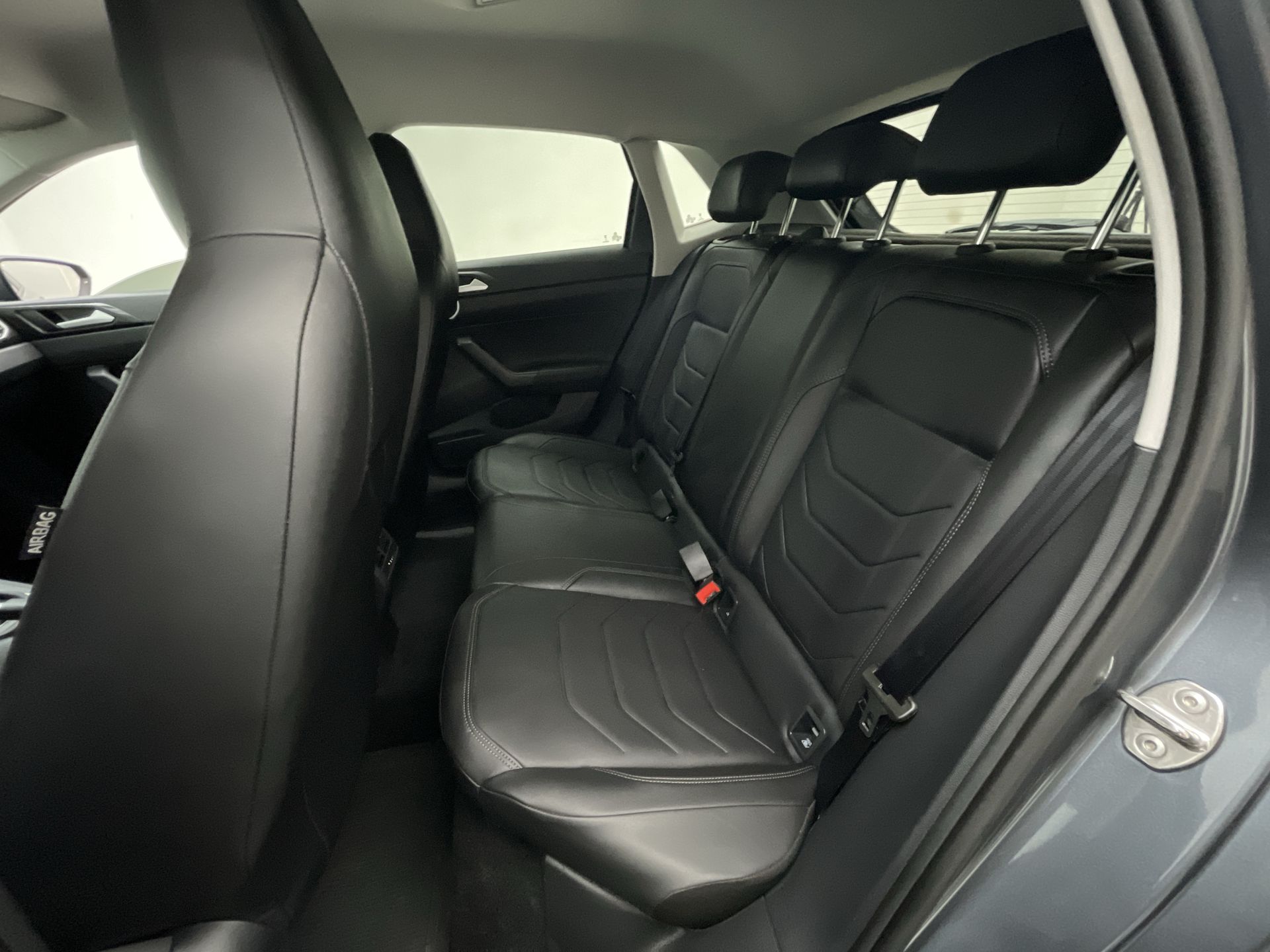 VW - Volkswagen-Polo-Polo Highline TSI 1.0 Flex 12V Aut.