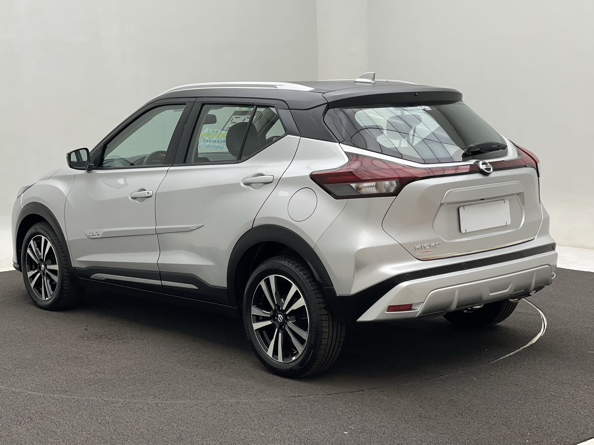 KICKS Advance 1.6 16V Flex Aut.