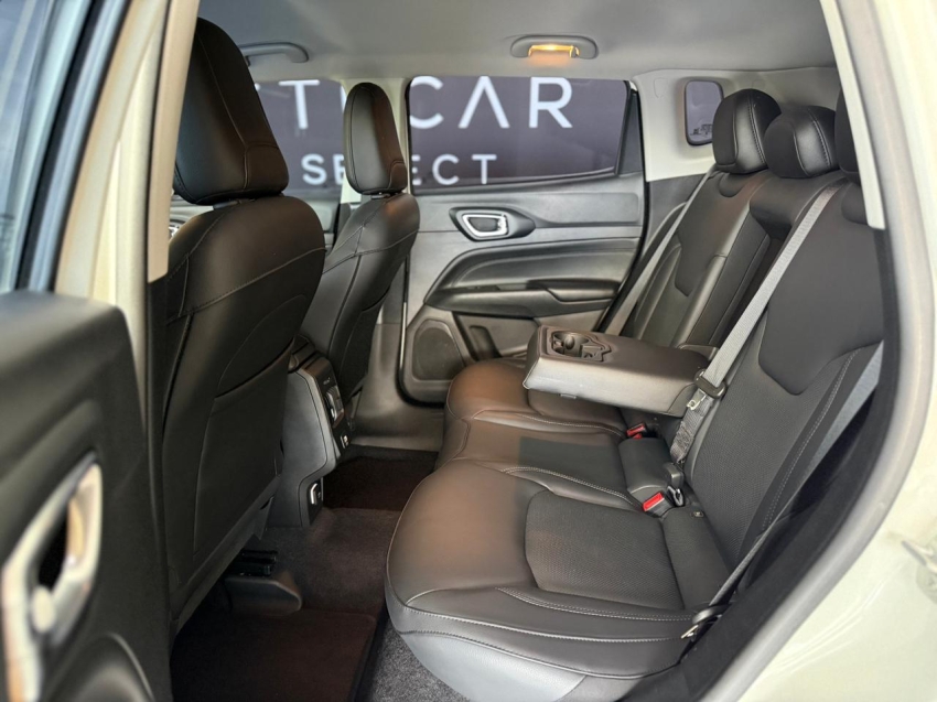 Jeep-COMPASS-1.3 T270 TURBO FLEX LONGITUDE AT6