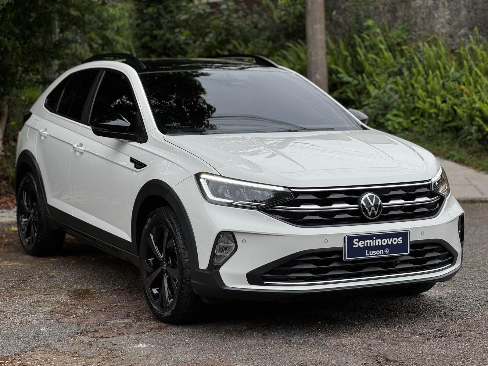 Nivus Highline 1.0 200 TSI Flex Aut.