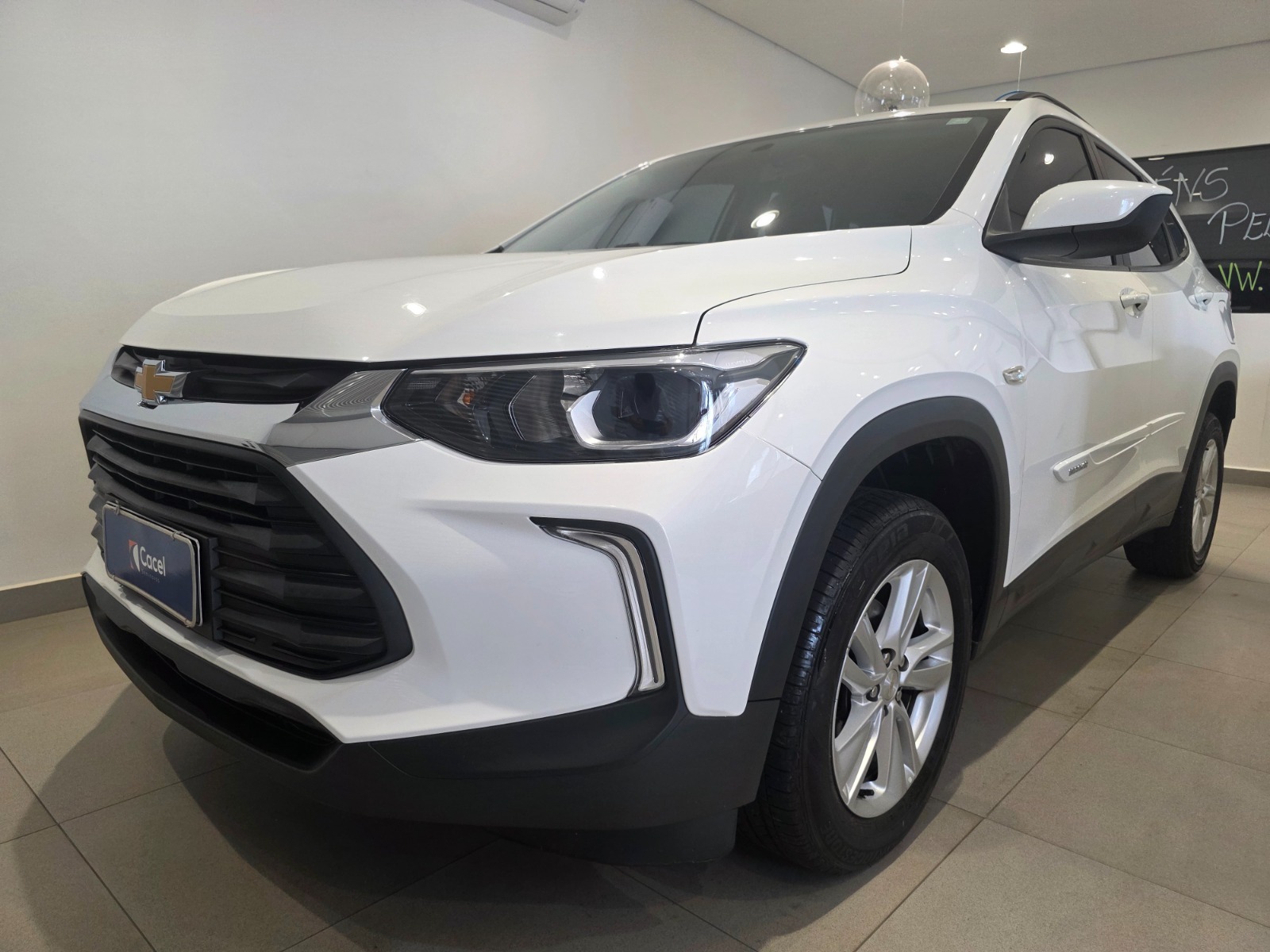 TRACKER LT 1.0 Turbo 12V Flex Aut.