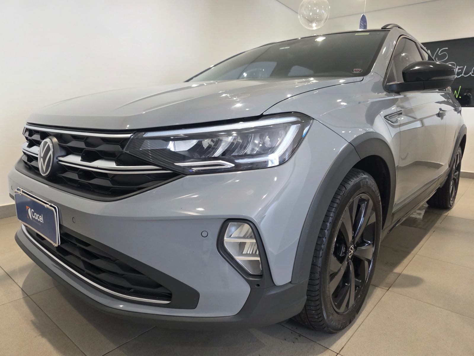 Nivus Highline 1.0 200 TSI Flex Aut.