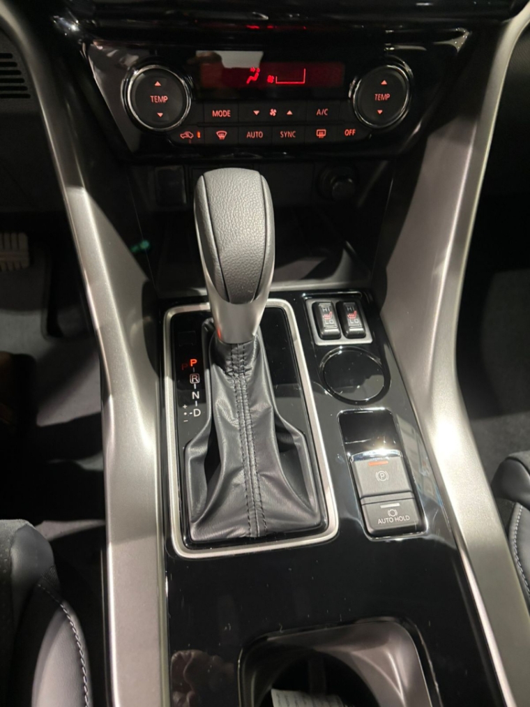 Mitsubishi-ECLIPSE CROSS-1.5 MIVEC TURBO GASOLINA TARMAC CVT