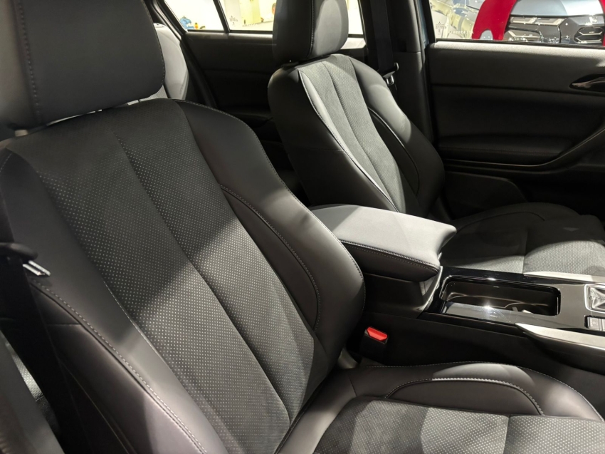 Mitsubishi-ECLIPSE CROSS-1.5 MIVEC TURBO GASOLINA TARMAC CVT