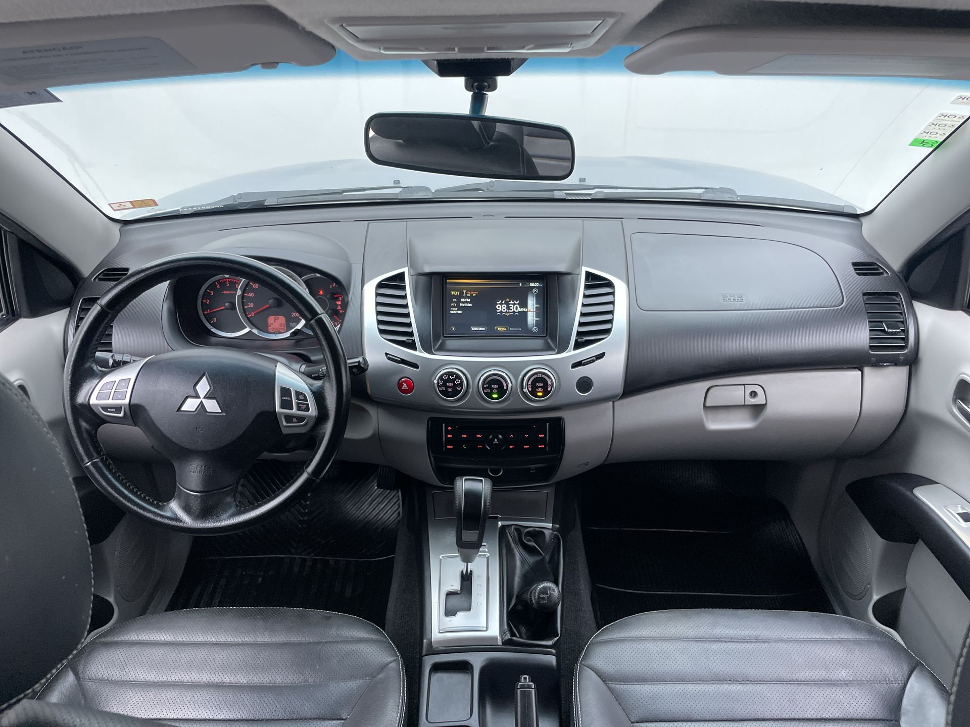 Mitsubishi-L200 TRITON-L200 Triton HPE 3.2 CD TB Int.Diesel Aut