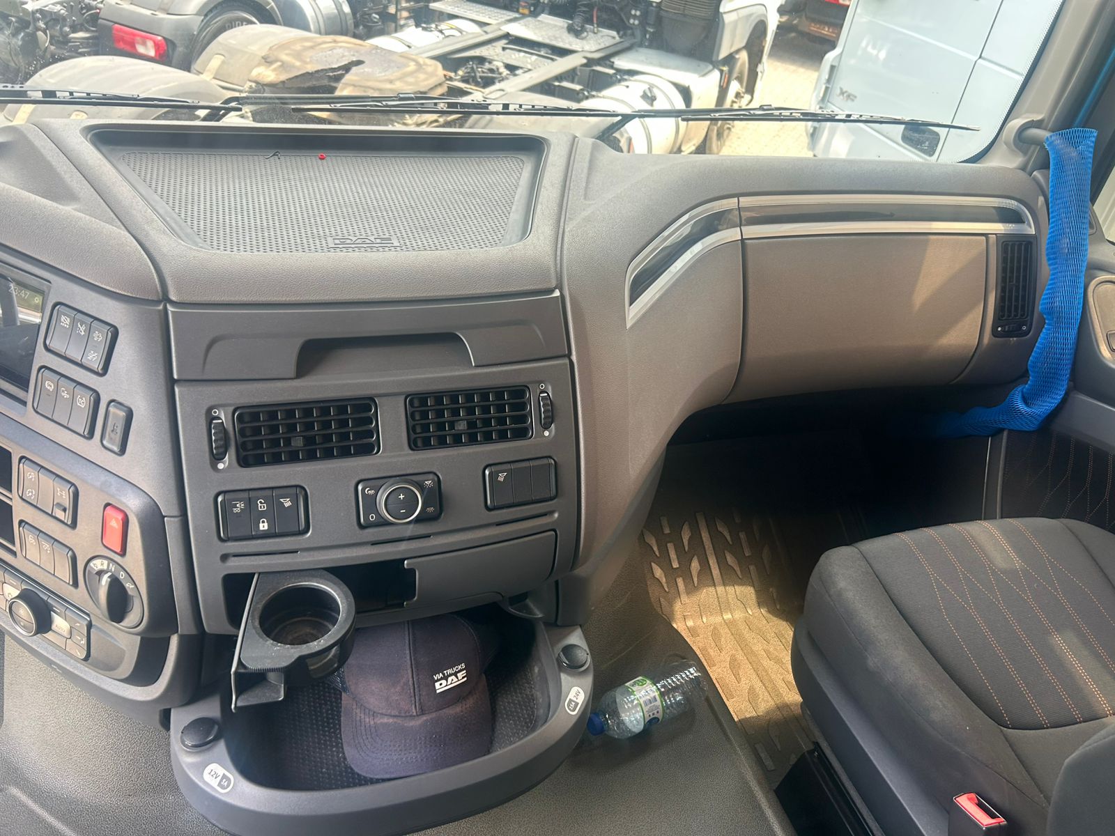 DAF-XF-XF FTS480 6x2 Super Space Cab (Die.)(E6)