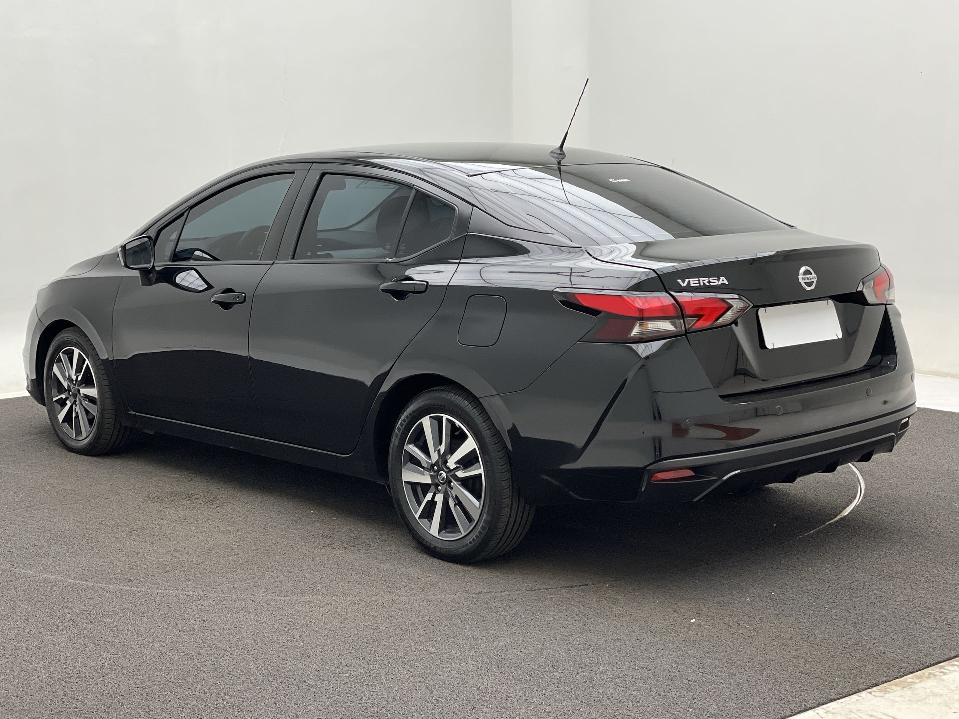 VERSA Advance 1.6 16V Flex Aut.