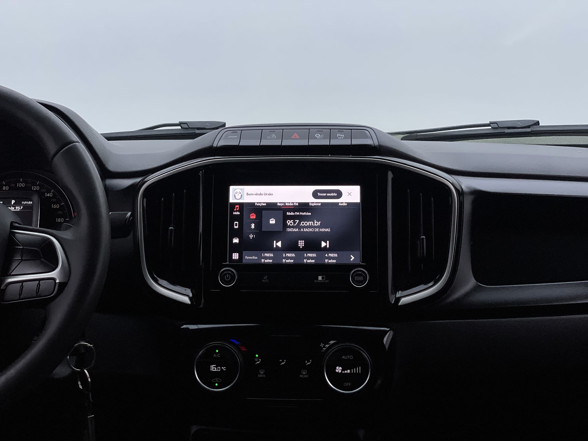 Strada Volcano 1.3 Flex 8V CD Aut.