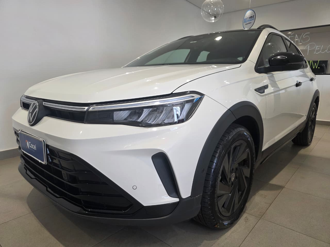 Nivus Highline 1.0 200 TSI Flex Aut.