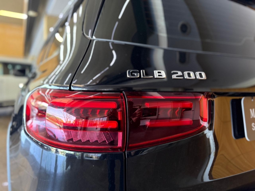 Mercedes-Benz-GLB 200-1.3 MHEV PROGRESSIVE 7G-DCT