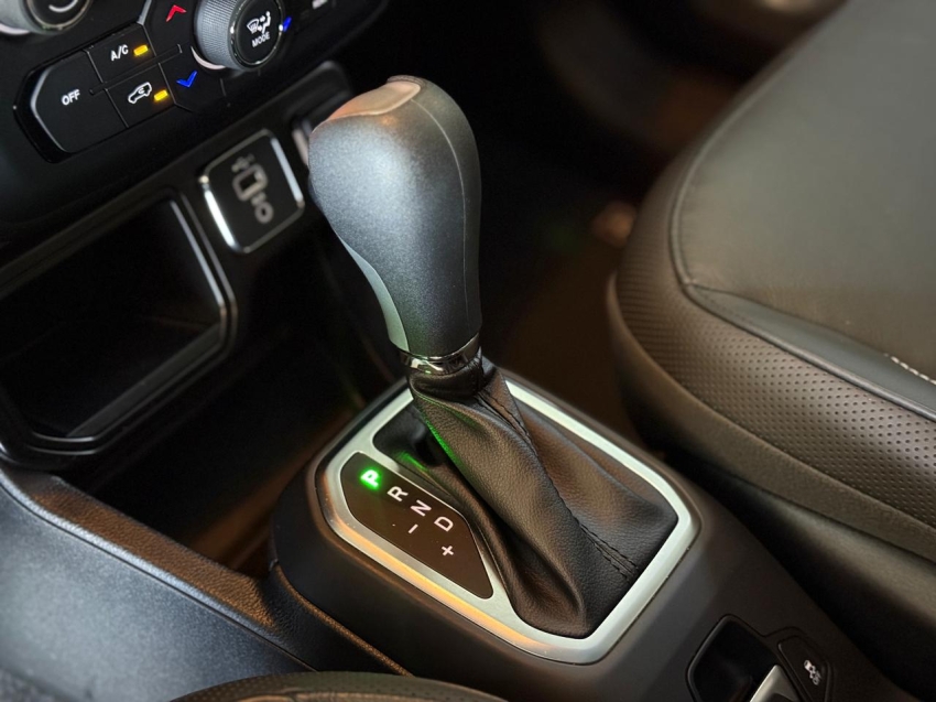 Jeep-RENEGADE-1.8 16V FLEX LONGITUDE 4P AUTOMÁTICO