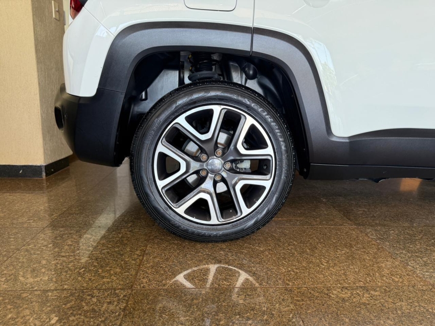 Jeep-RENEGADE-1.8 16V FLEX LONGITUDE 4P AUTOMÁTICO