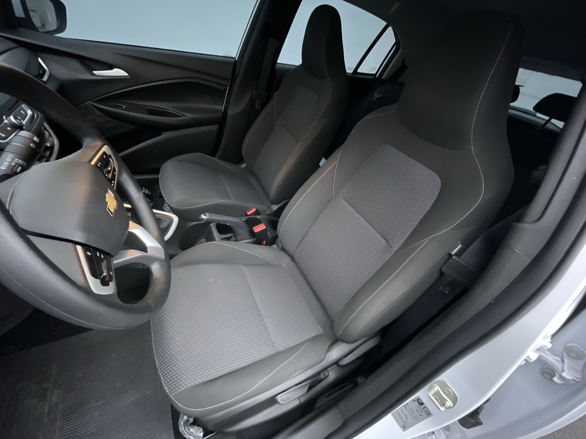 ONIX HATCH LT 1.0 12V Flex 5p Mec.