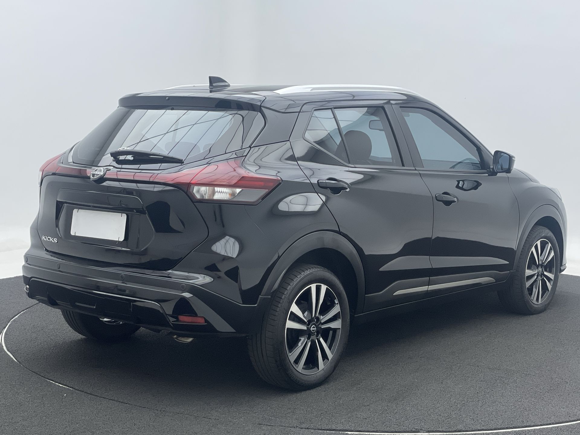 KICKS Exclusive 1.6 16V Flex Aut.