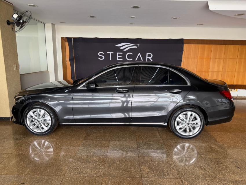 Mercedes-Benz-C 180-1.6 CGI FLEX AVANTGARDE 9G-TRONIC