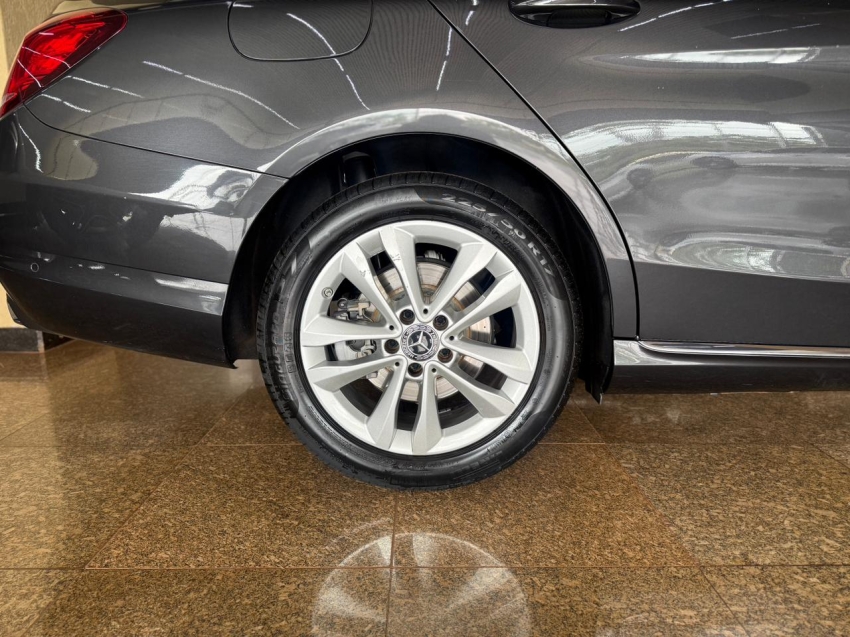 Mercedes-Benz-C 180-1.6 CGI FLEX AVANTGARDE 9G-TRONIC